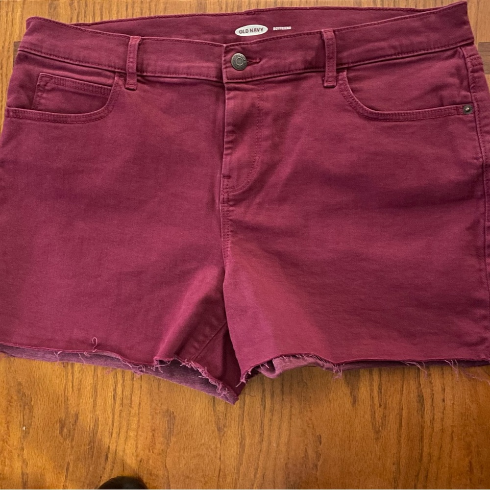 Old Navy Boyfriend cutoff Short Sz 14 Maroon/Burgundy